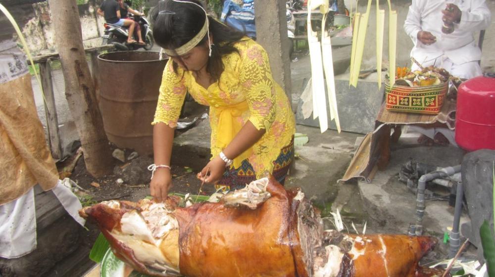 Life In Village Tasting The Pig